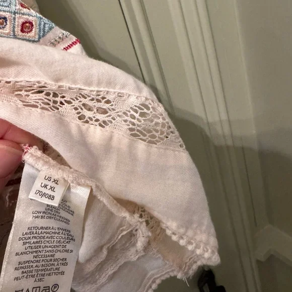 Anthropologie Women’s Ivory Boho Embroidered Blouse Top Size XL Like New! - Picture 2 of 10